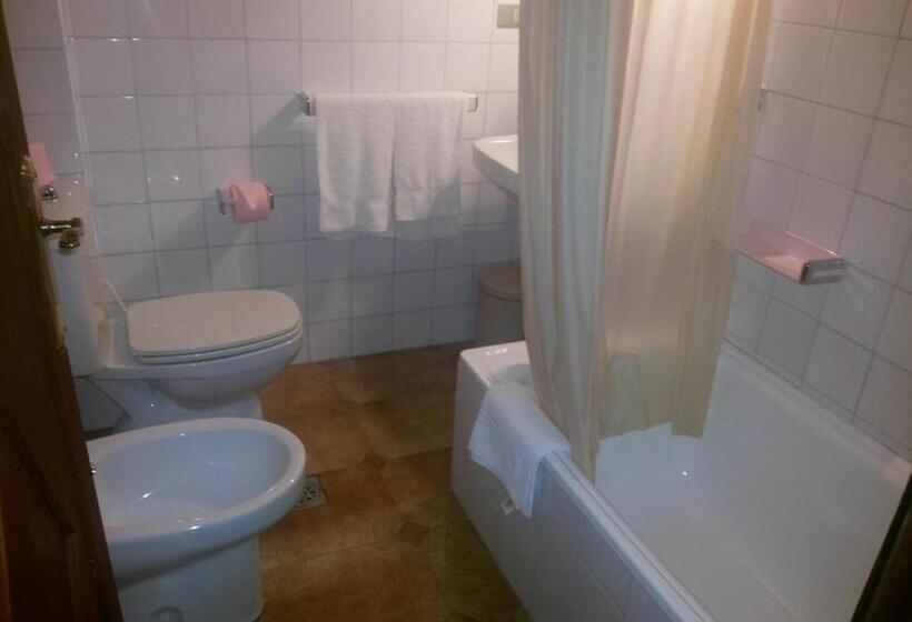 اتاق ساده سه‌ نفره, Vasco Da Gama