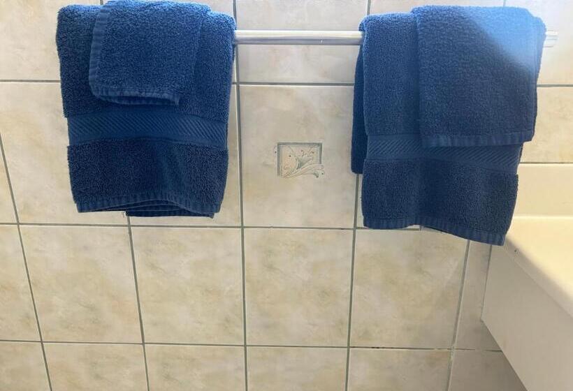 غرفة قياسية سرير كينج, Welcome Inn