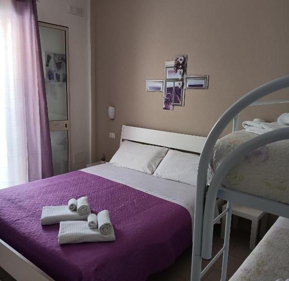 اتاق استاندارد چهار تخته, B&b Solarium