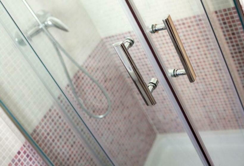 Pokój Standard, Mybed