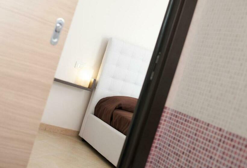 Pokój Standard, Mybed