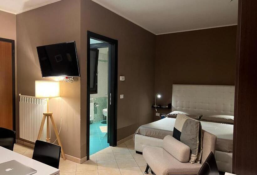 Pokój Deluxe, Mybed