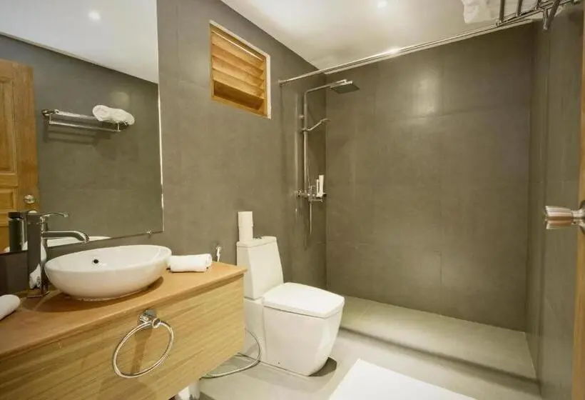 اتاق استاندارد با چشم‌انداز دریا, Eriyadu Island Resort