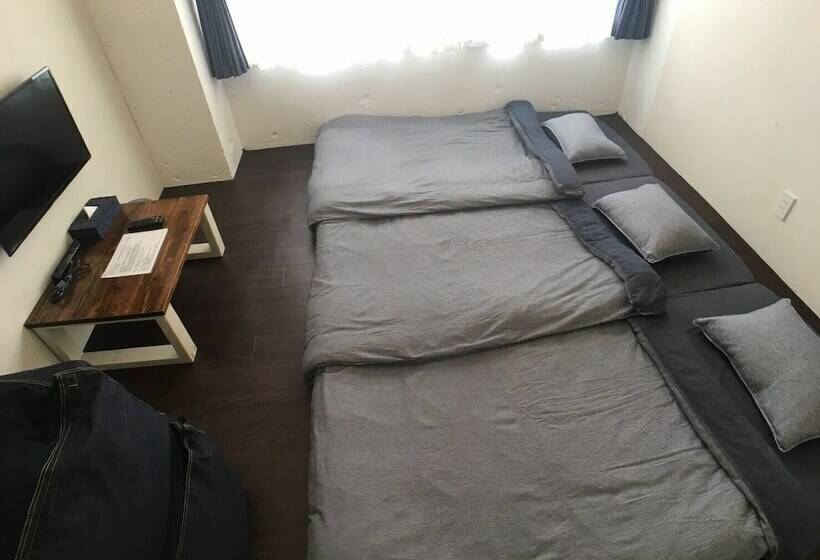 חדר סטנדרט לשלושה, Guest House Golden Mile Hostel