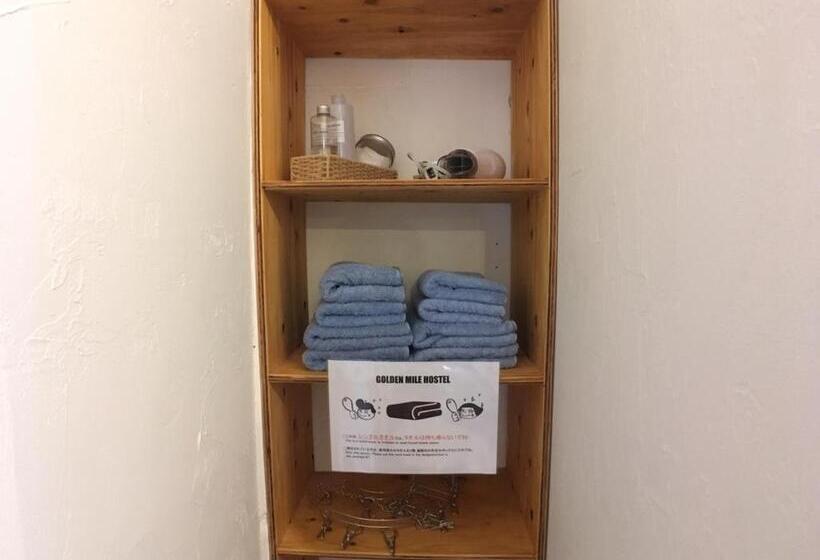 חדר סטנדרט לארבעה, Guest House Golden Mile Hostel