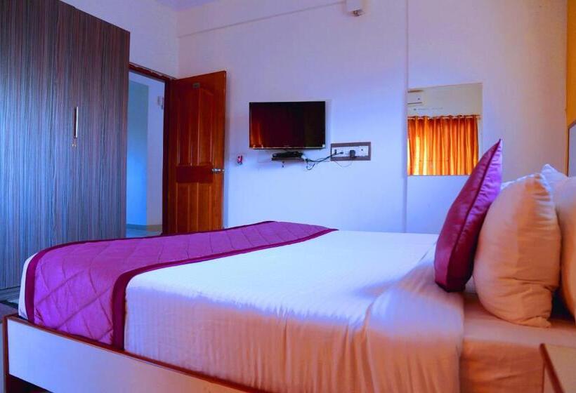 اتاق اجرایی, Airport Gateway