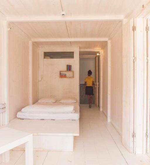 Quarto standard, Aquiles Eco