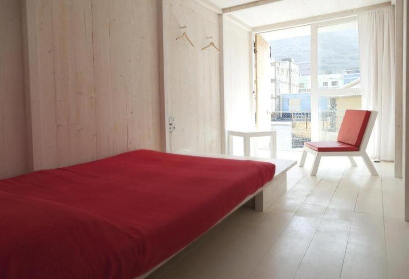 Quarto standard, Aquiles Eco