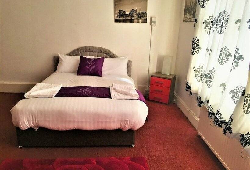 غرفة قياسية حمام مشترك, Assheton