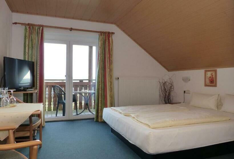 חדר סטנדרט עם מרפסת, Grüner Baum