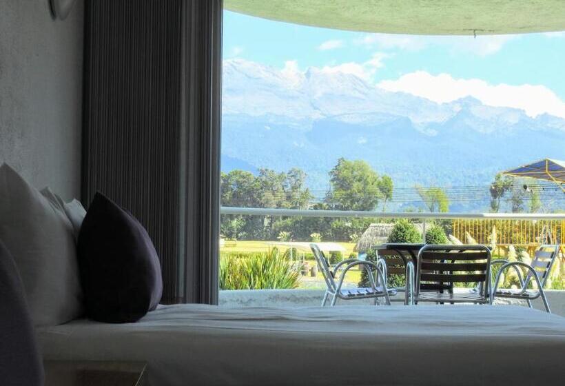 غرفة قياسية مطلّة علي حمام السباحة, Hacienda Panoaya