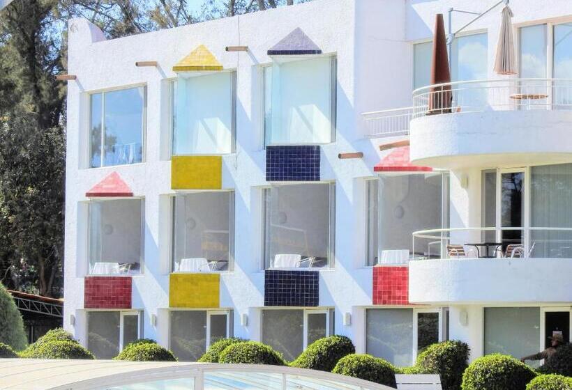 غرفة قياسية مطلّة علي حمام السباحة, Hacienda Panoaya