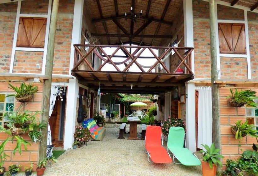 חדר משפחתי דלוקס, Kantarrana Urbana Jardin