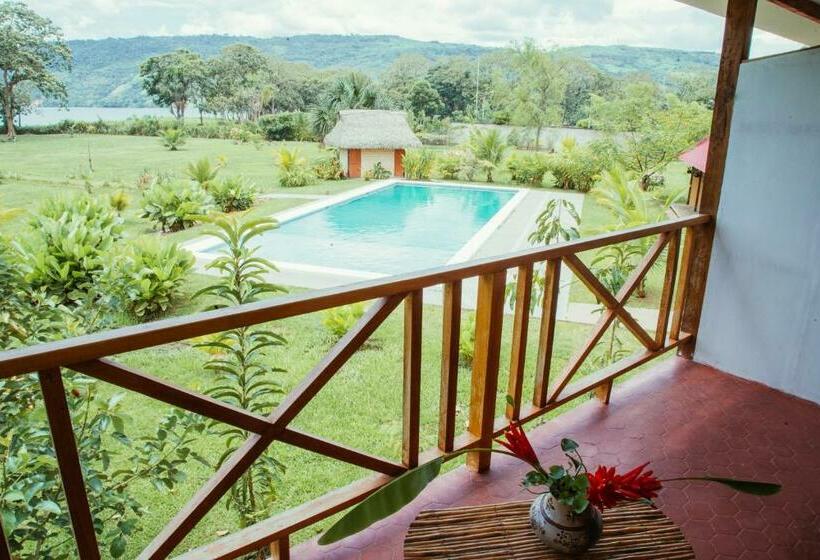 Номер Стандарт Вид на Бассейн, Maloca Inn