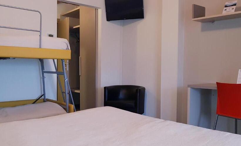 4인용 스탠다드 룸, Stampa 1968 Hotel E Ristorante