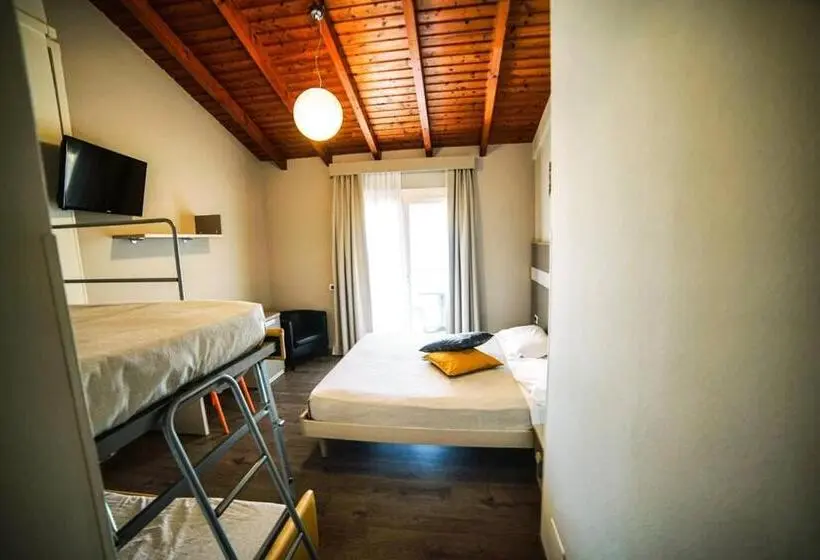 スタンダード４人部屋, Stampa 1968 Hotel E Ristorante