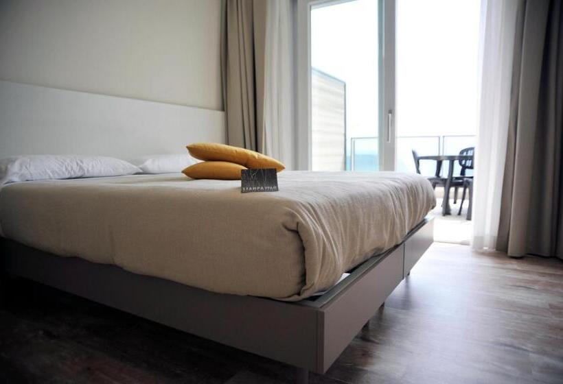 غرفة سوبيريور ثلاثية, Stampa 1968 Hotel E Ristorante