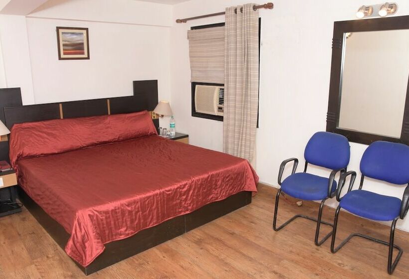 اتاق استاندارد, The Pine Crest Resort Bhimtal