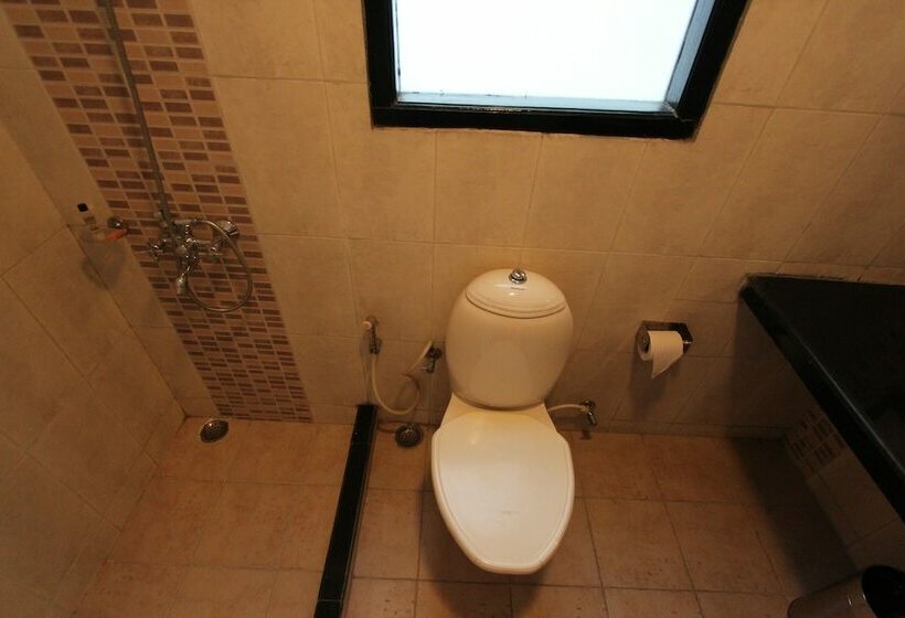 اتاق استاندارد, The Pine Crest Resort Bhimtal