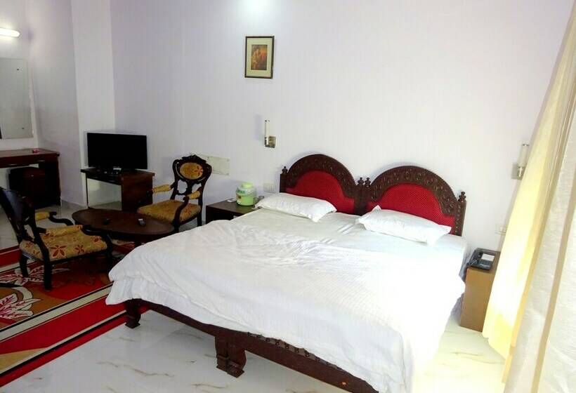 חדר דלוקס, Utsav