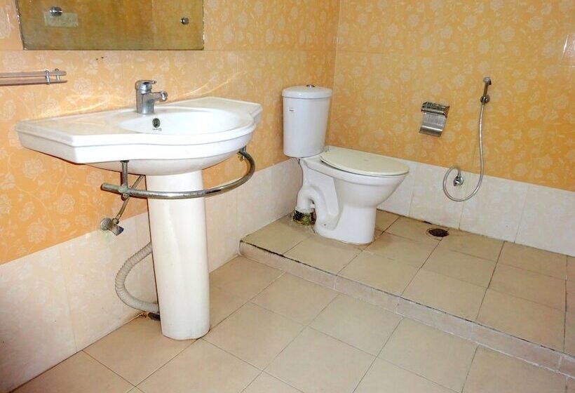 חדר דלוקס, Utsav