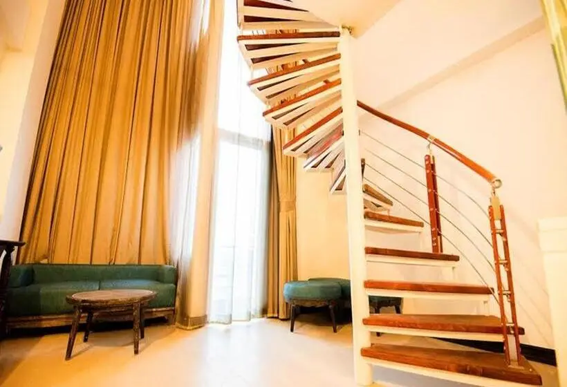 سوئیت جونیور خانوادگی, Vassana Design