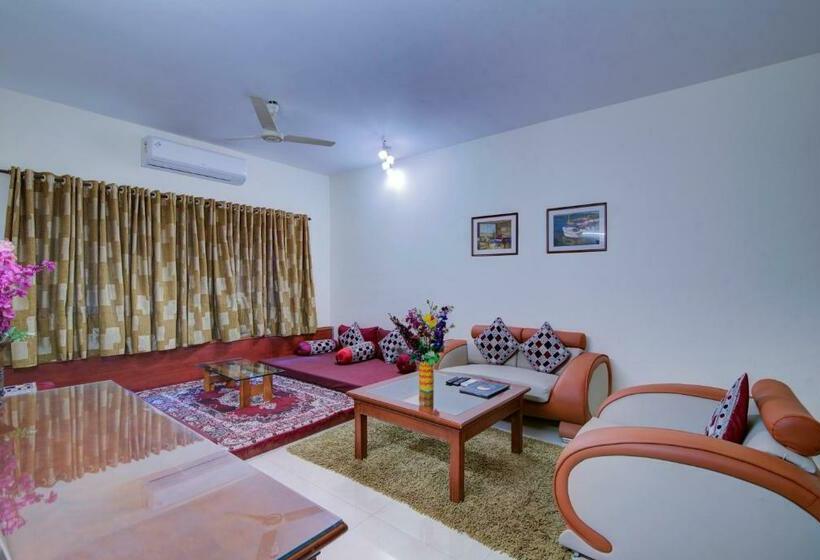 סוויטת פרמיום, Camel Valley Resort, Igatpuri