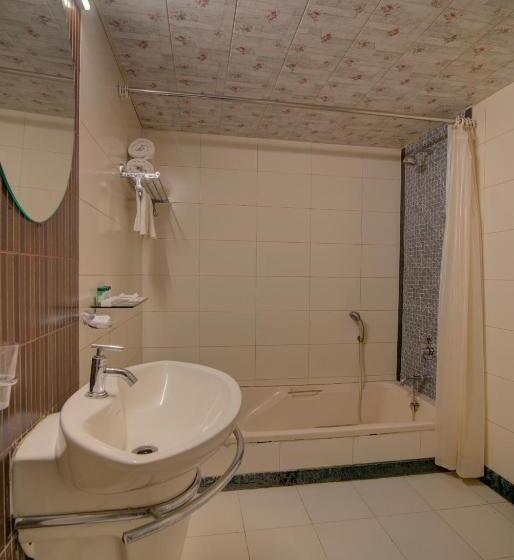 חדר פנטהאוז, Camel Valley Resort, Igatpuri