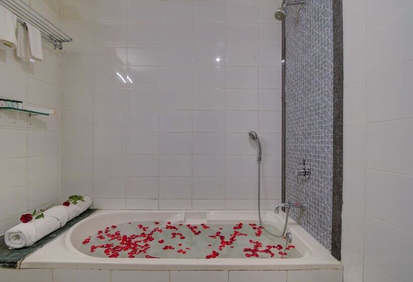 סוויטת פרמיום, Camel Valley Resort, Igatpuri