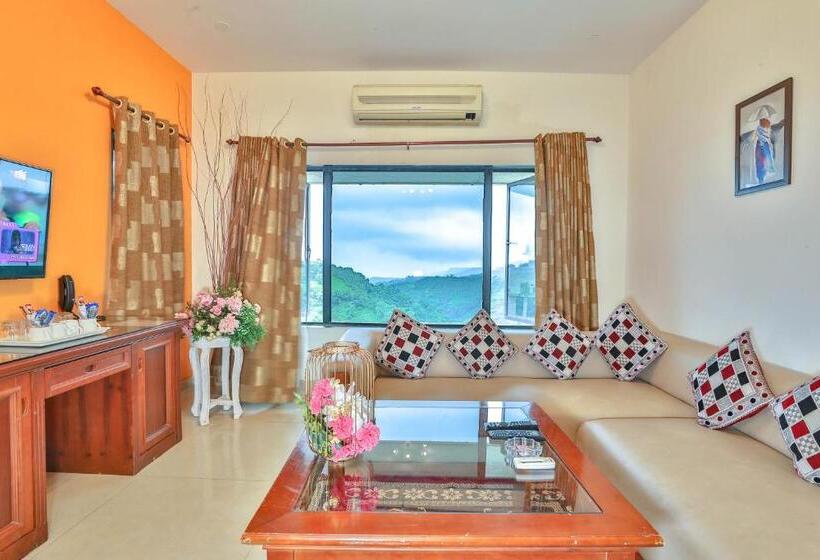 חדר פנטהאוז, Camel Valley Resort, Igatpuri