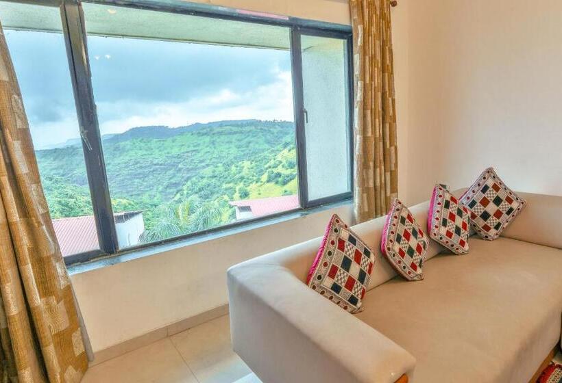 חדר פנטהאוז, Camel Valley Resort, Igatpuri