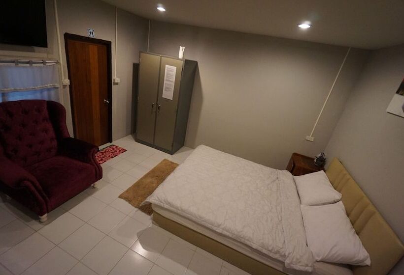 غرفة قياسية, Pk Hostel