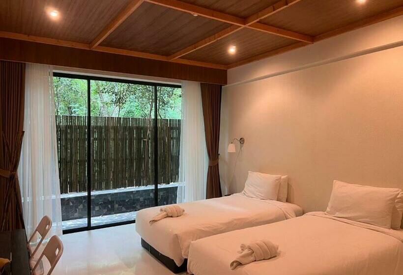标准房带园景, Inlaya Ratchaburi
