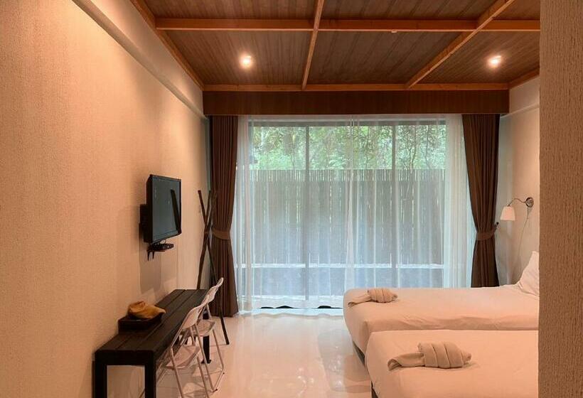 标准房带园景, Inlaya Ratchaburi