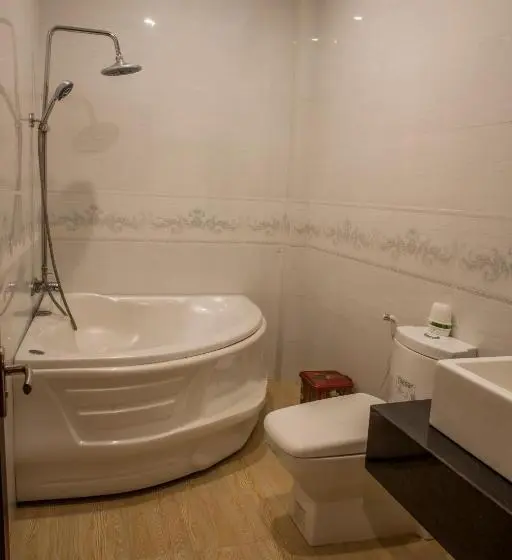 سوئیت با تخت بزرگ, Trieu Khang Hotel Gần Sân Bay Cam Ranh Near Cam Ranh Airport