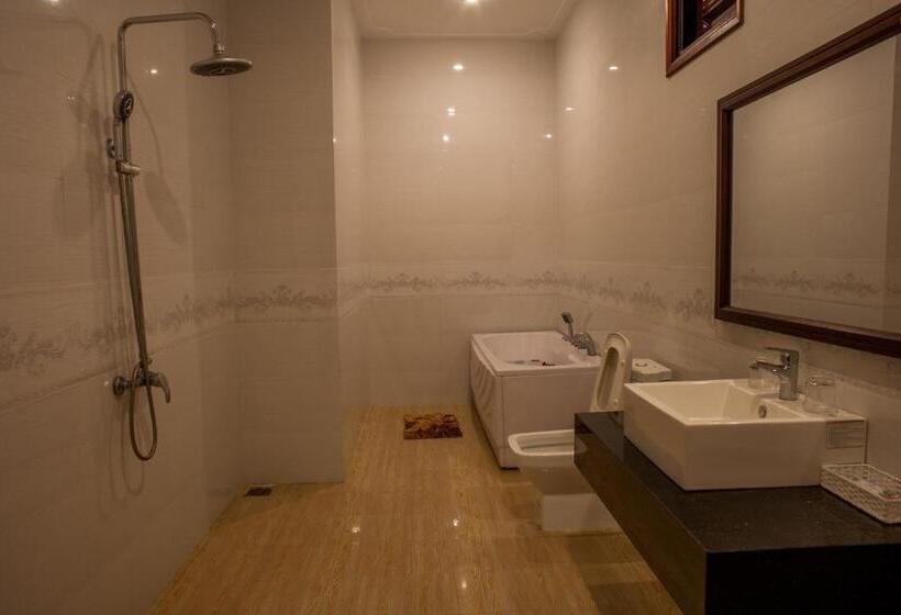 سوئیت با تخت بزرگ, Trieu Khang Hotel Gần Sân Bay Cam Ranh Near Cam Ranh Airport