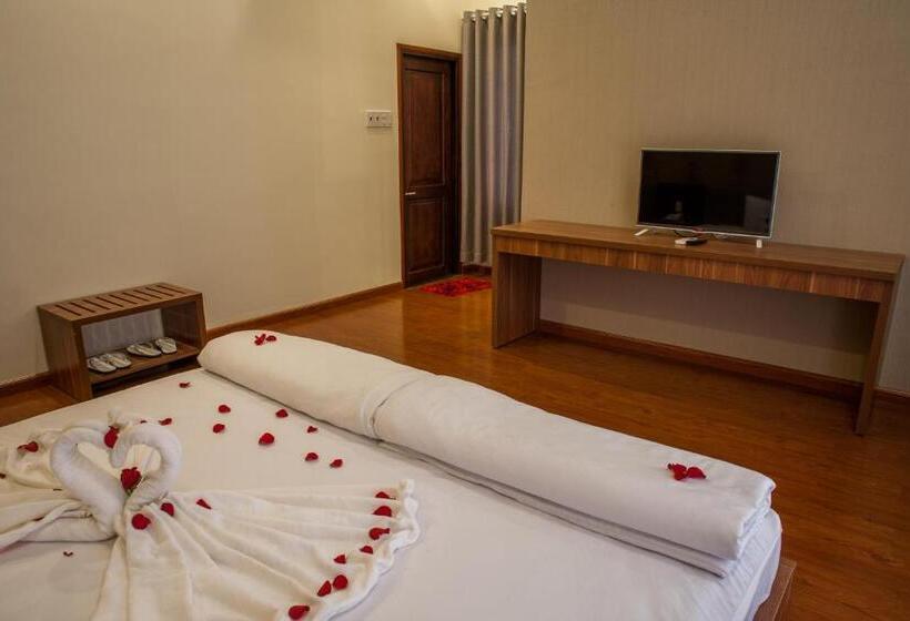 سوئیت با تخت بزرگ, Trieu Khang Hotel Gần Sân Bay Cam Ranh Near Cam Ranh Airport