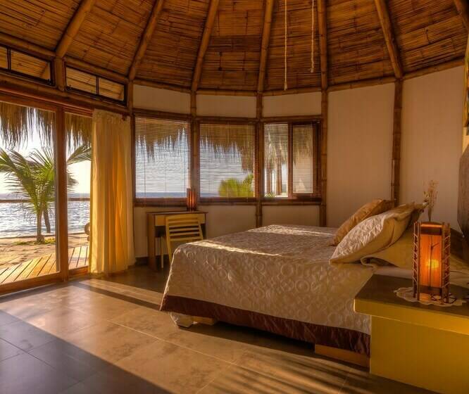 جناح جونيور مطلّ علي البحر, Yemaya Boutique