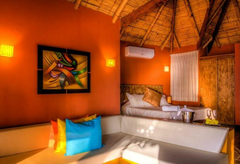 جناح عائلي, Yemaya Boutique