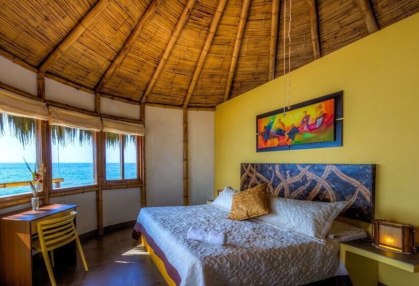 جناح جونيور مطلّ علي البحر, Yemaya Boutique