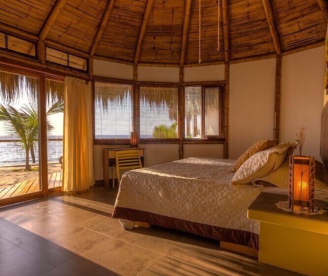 جناح جونيور مطلّ علي البحر, Yemaya Boutique