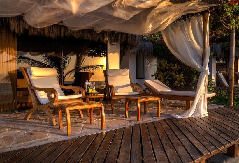 جناح عائلي, Yemaya Boutique