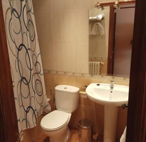 חדר סטנדרט, Hostal Restaurante Raton