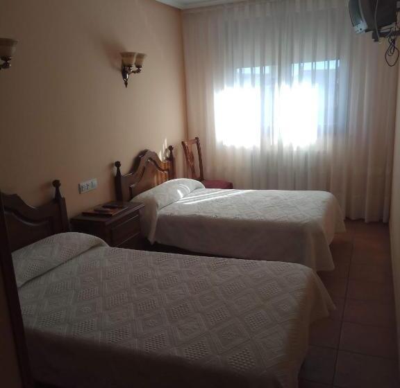 חדר סטנדרט, Hostal Restaurante Raton