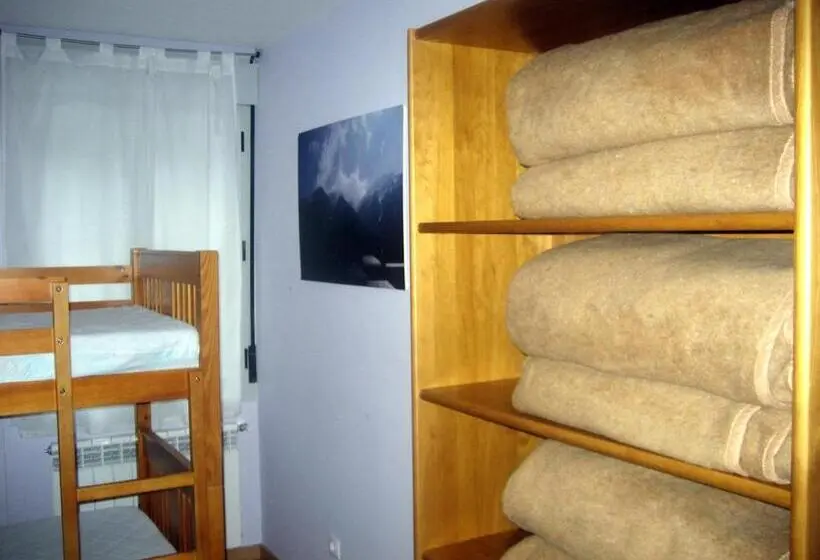 اتاق استاندارد چهار تخته, Albergue Turístico Rio Aragon