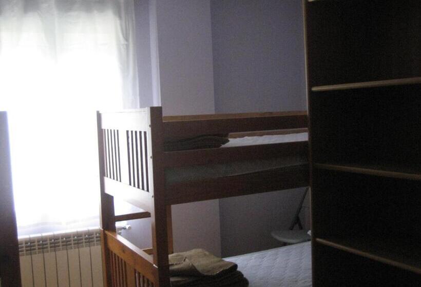 اتاق استاندارد چهار تخته, Albergue Turístico Rio Aragon
