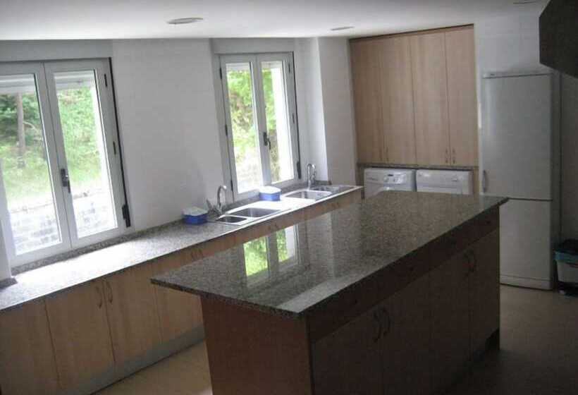 اتاق استاندارد چهار تخته, Albergue Turístico Rio Aragon