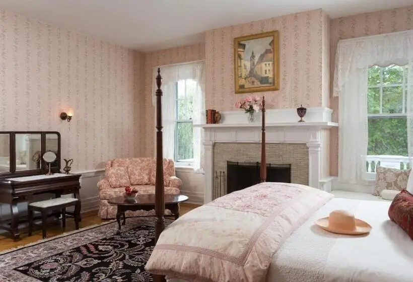 キングサイズベッドのスイートルーム, Mercersburg Inn