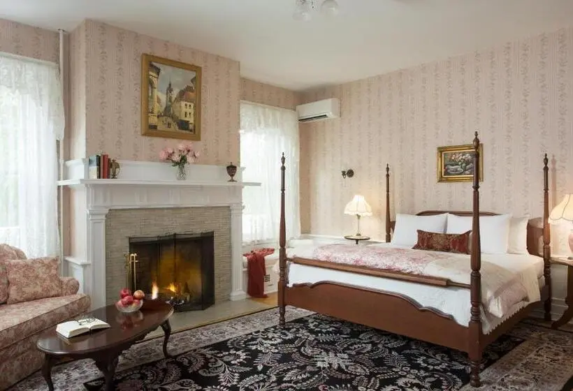 キングサイズベッドのスイートルーム, Mercersburg Inn