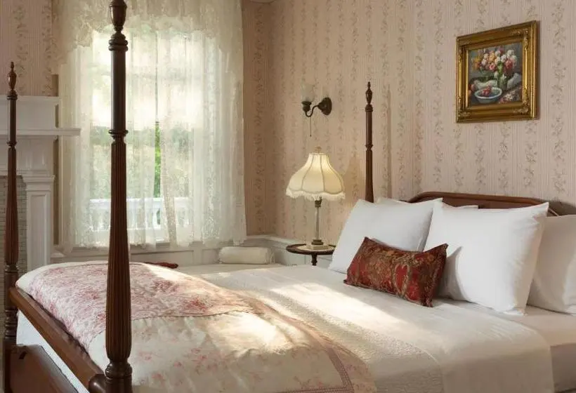 キングサイズベッドのスイートルーム, Mercersburg Inn